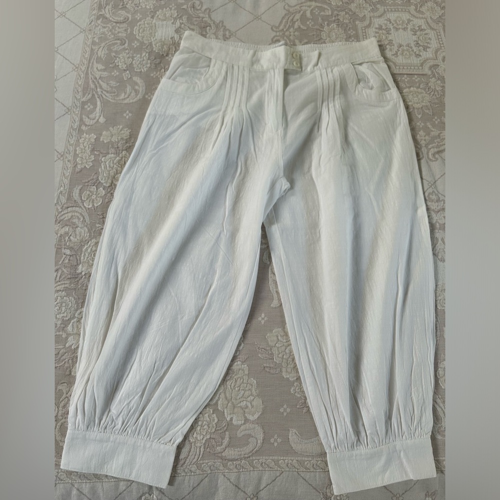 White Linen Harem Capri Pants - NEW w/o tags
